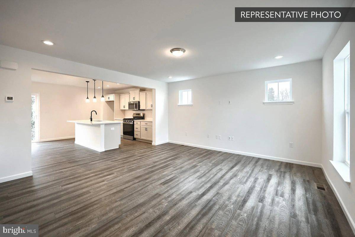 Dover, PA 17315,PIN OAK PLAN AT THE SEASONS