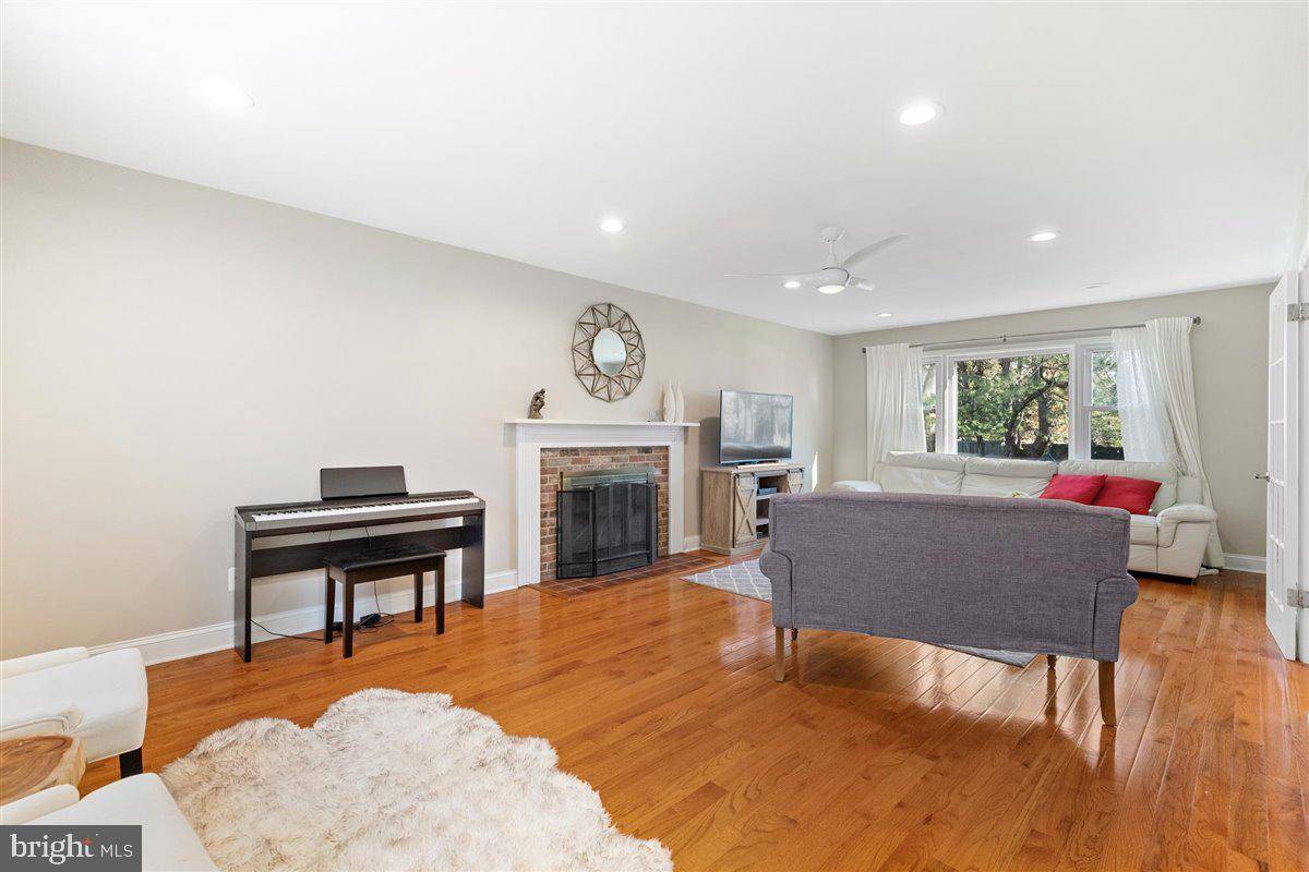 Princeton, NJ 08540,73 ROBERT RD