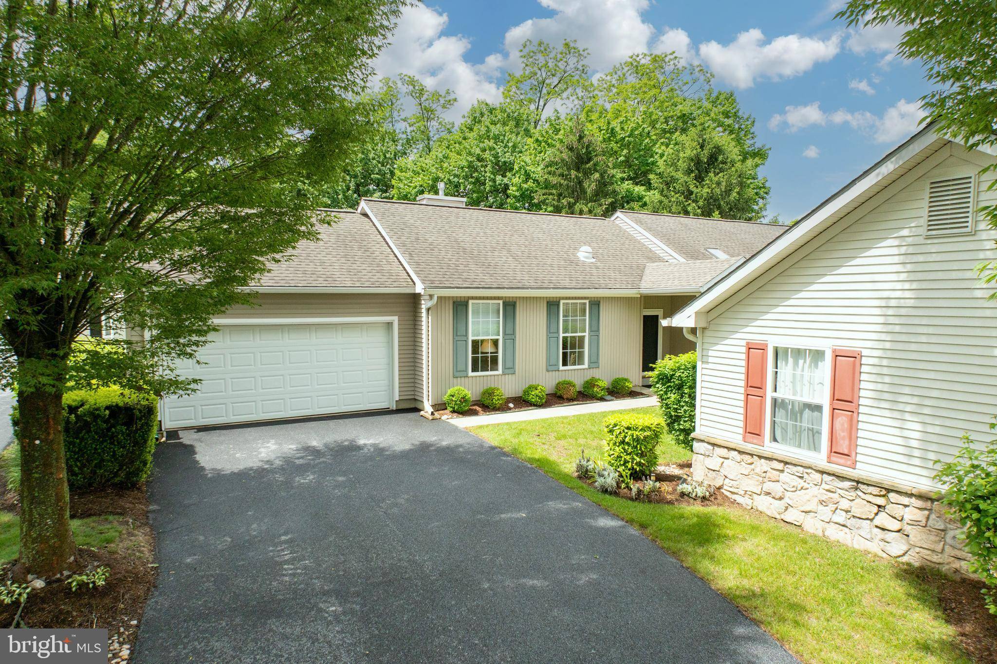 Glen Mills, PA 19342,1902 HUNTERS CIR