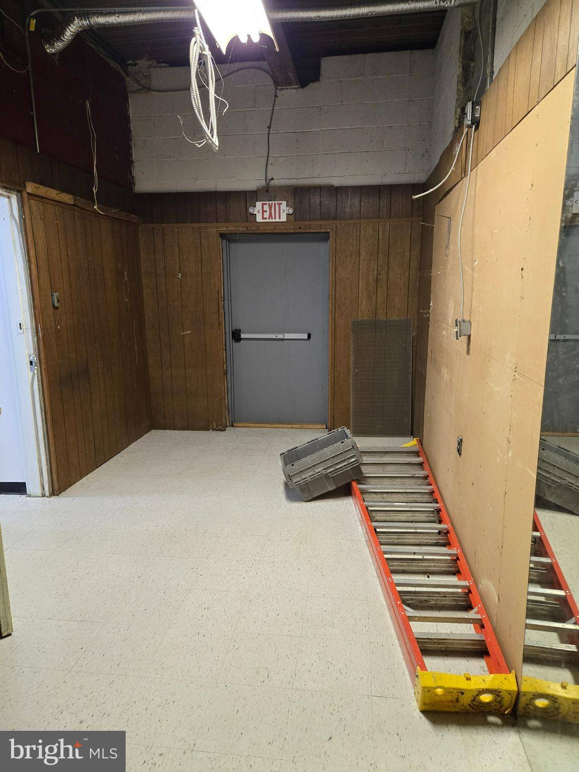 Woodbury, NJ 08096,830 N BROAD ST