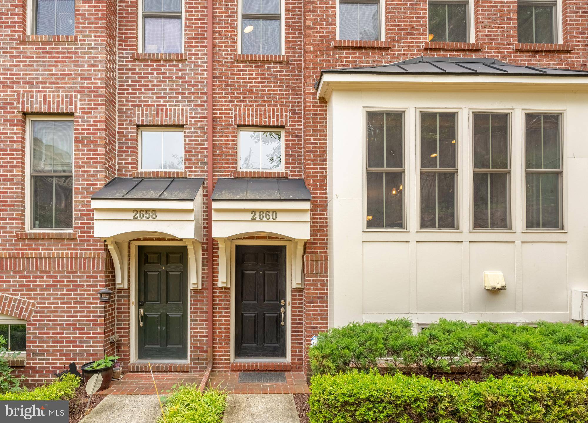 Arlington, VA 22206,2660 S KENMORE CT