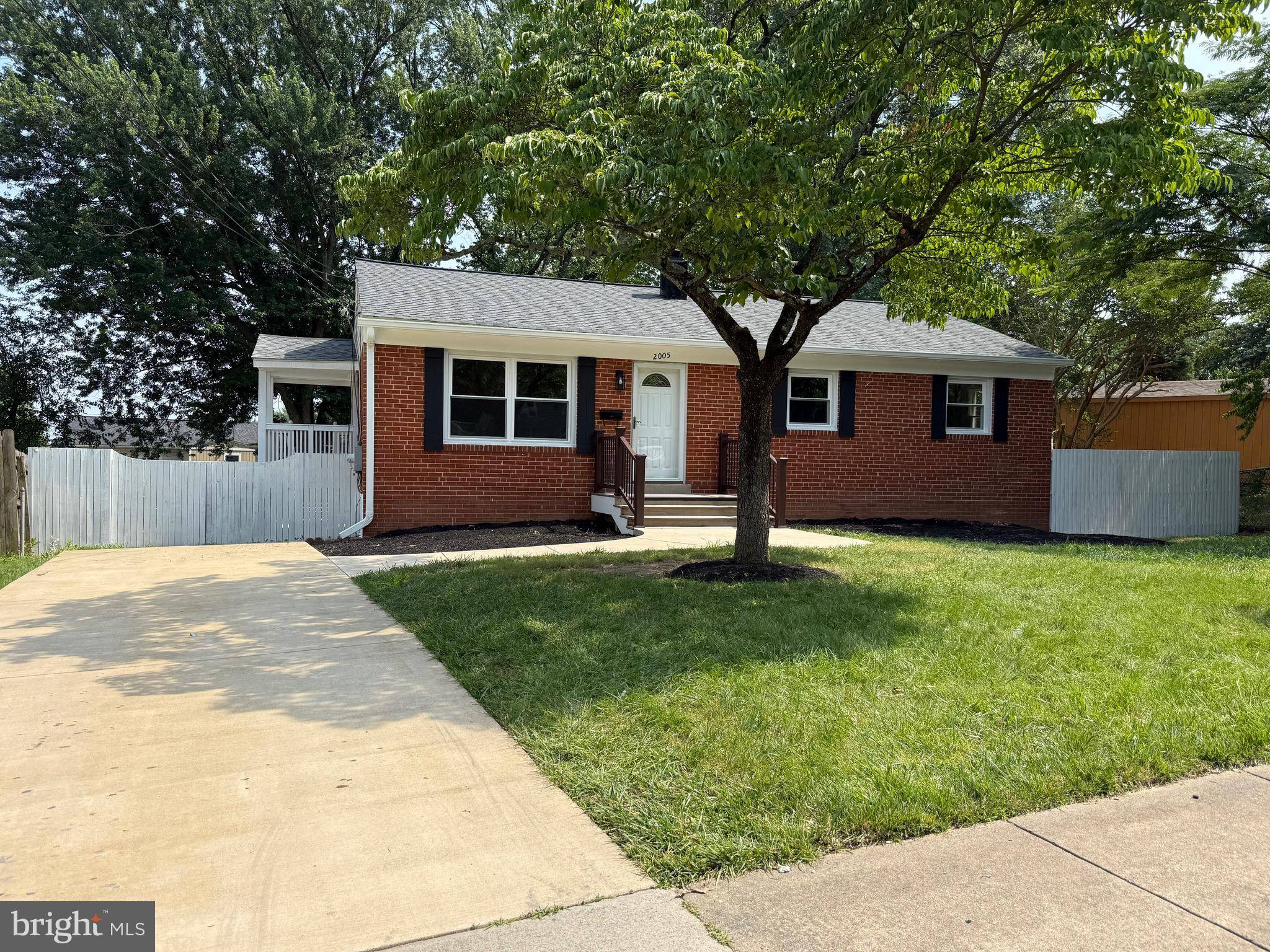 Woodbridge, VA 22191,2005 YORK DR