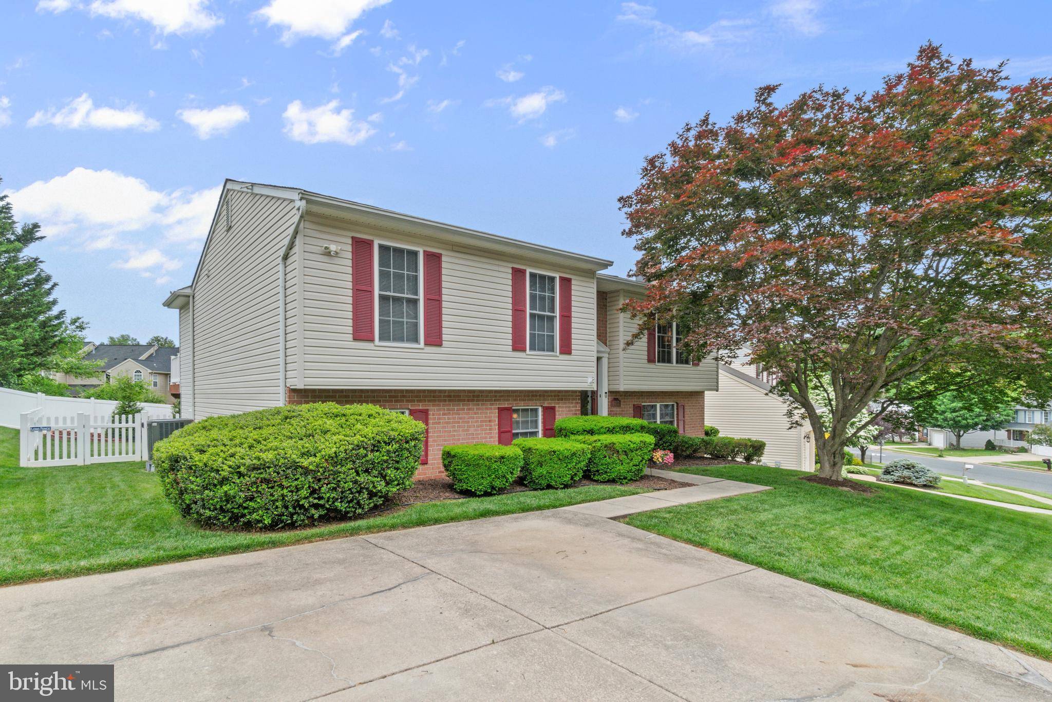 Baltimore, MD 21236,9717 HICKORYHURST DR