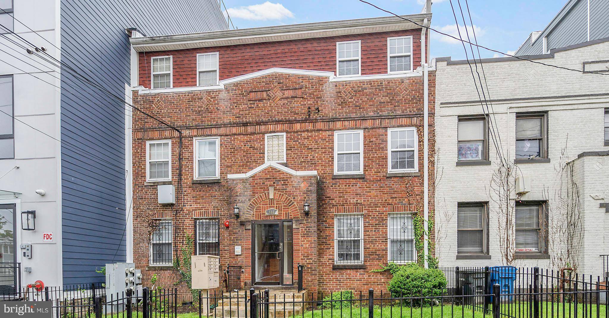 Washington, DC 20011,408 KENNEDY ST NW #202