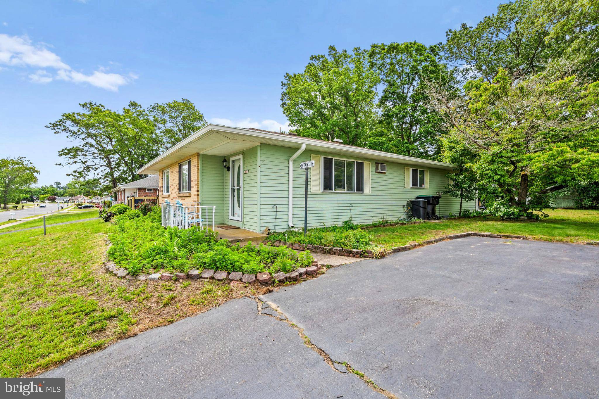 Hammonton, NJ 08037,151 ELMTOWNE BLVD
