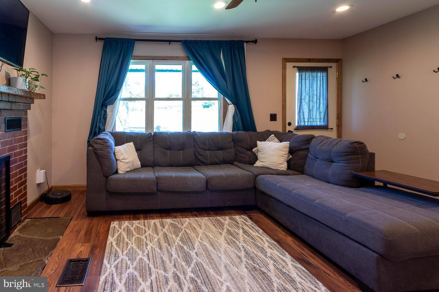 State College, PA 16801,392 MECKLEY RD