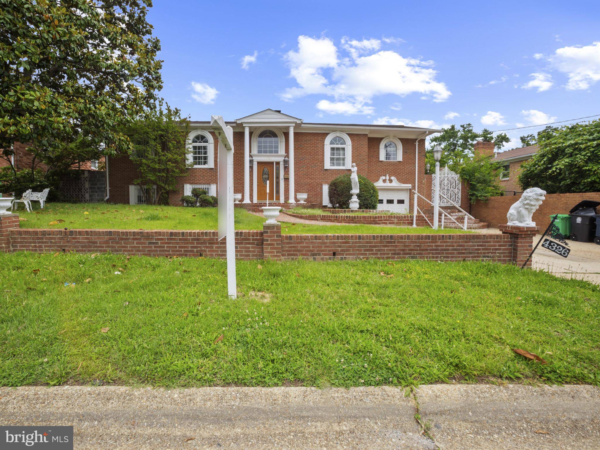 Temple Hills, MD 20748,4326 RANGER AVE