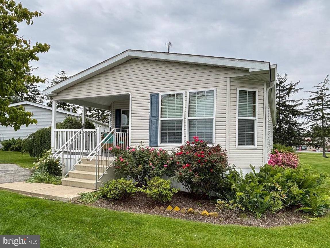 New Providence, PA 17560,153 ASTER DR