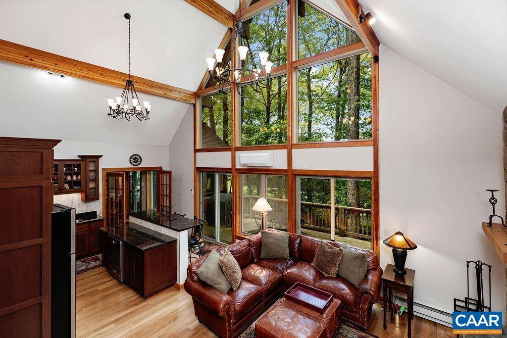 Wintergreen Resort, VA 22967,26 PINE SISKIN LN