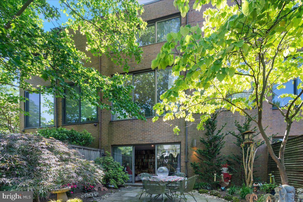 Princeton, NJ 08540,20 WILLOW ST