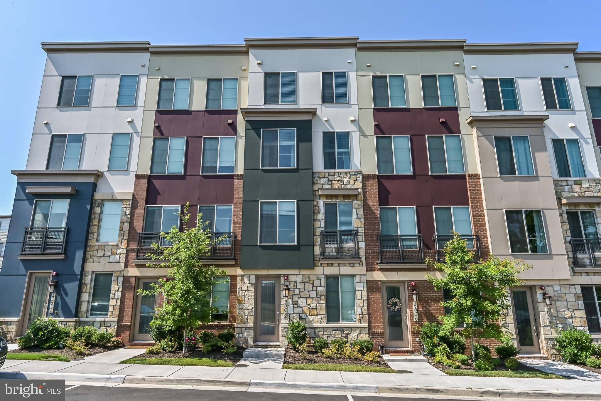 Chantilly, VA 20151,4808 GARDEN VIEW LN