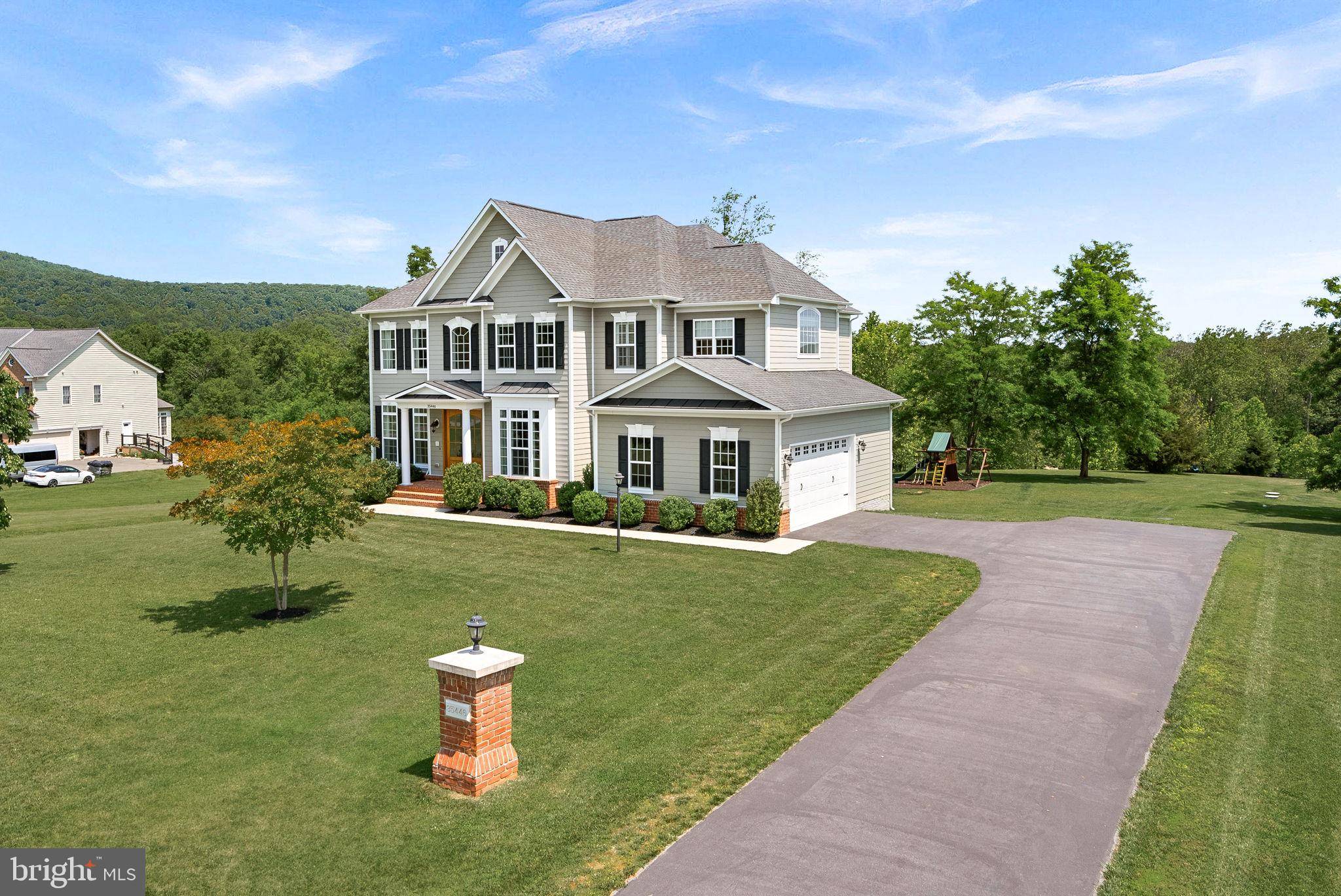 Round Hill, VA 20141,35446 GREYFRIAR DR