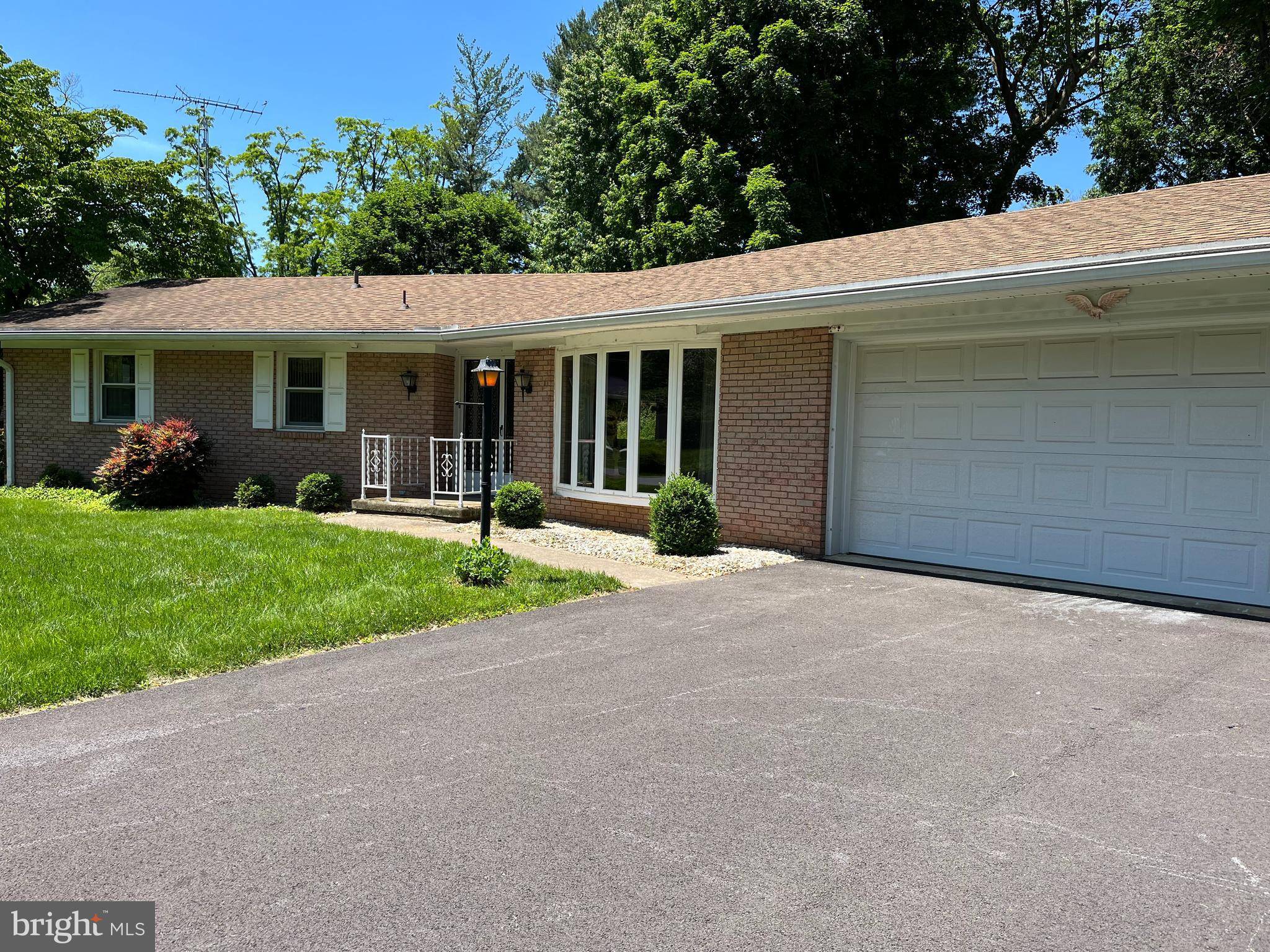 Hagerstown, MD 21740,18 BITTERSWEET DR
