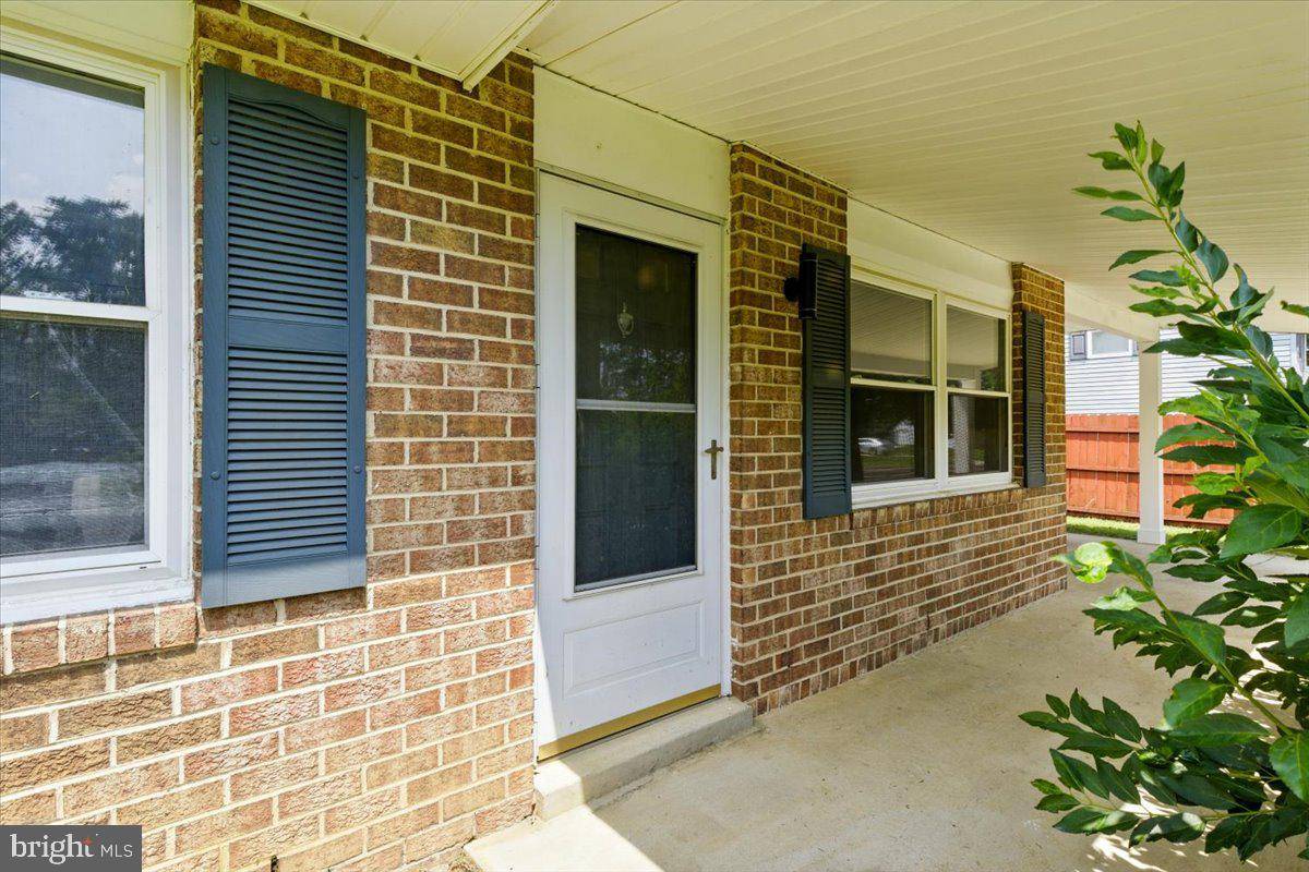 Waldorf, MD 20602,643 UNIVERSITY DR