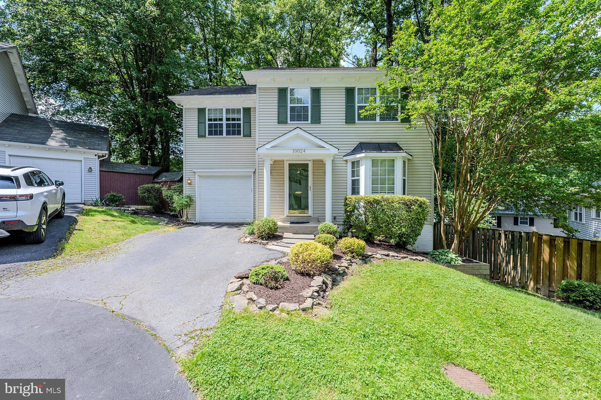 Burke, VA 22015,10024 PARK WOODS LN