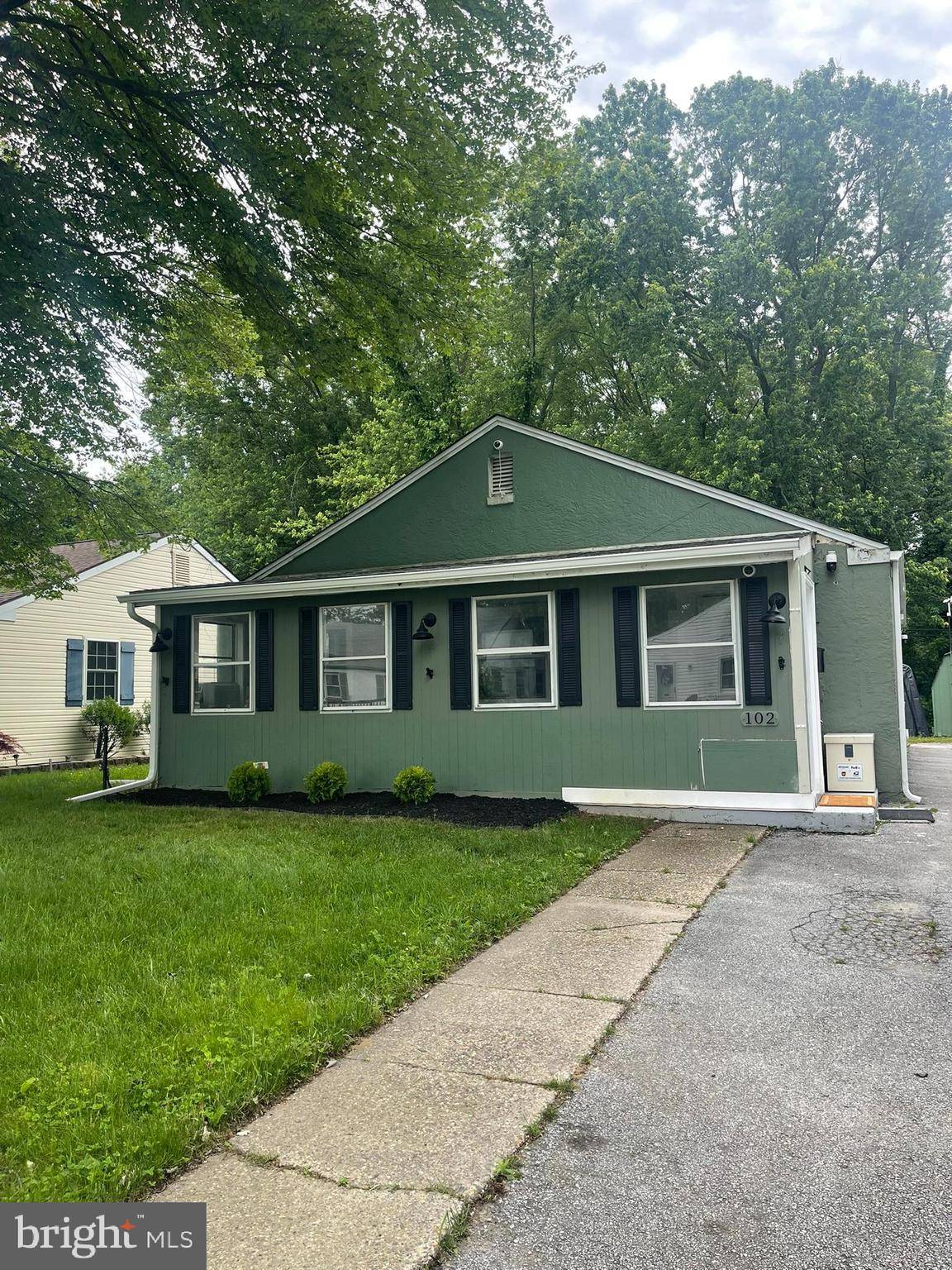 New Castle, DE 19720,102 MAY AVE