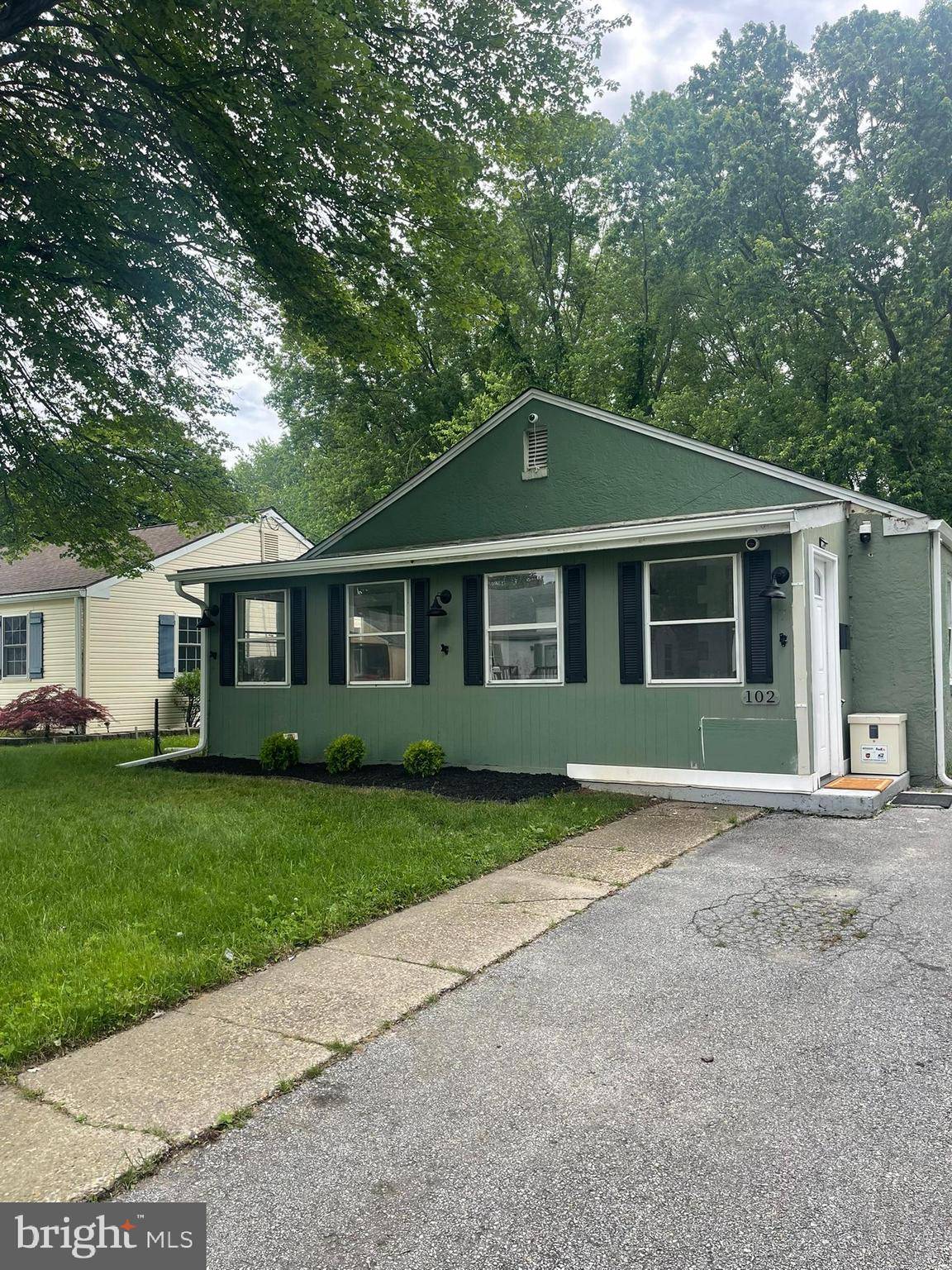 New Castle, DE 19720,102 MAY AVE