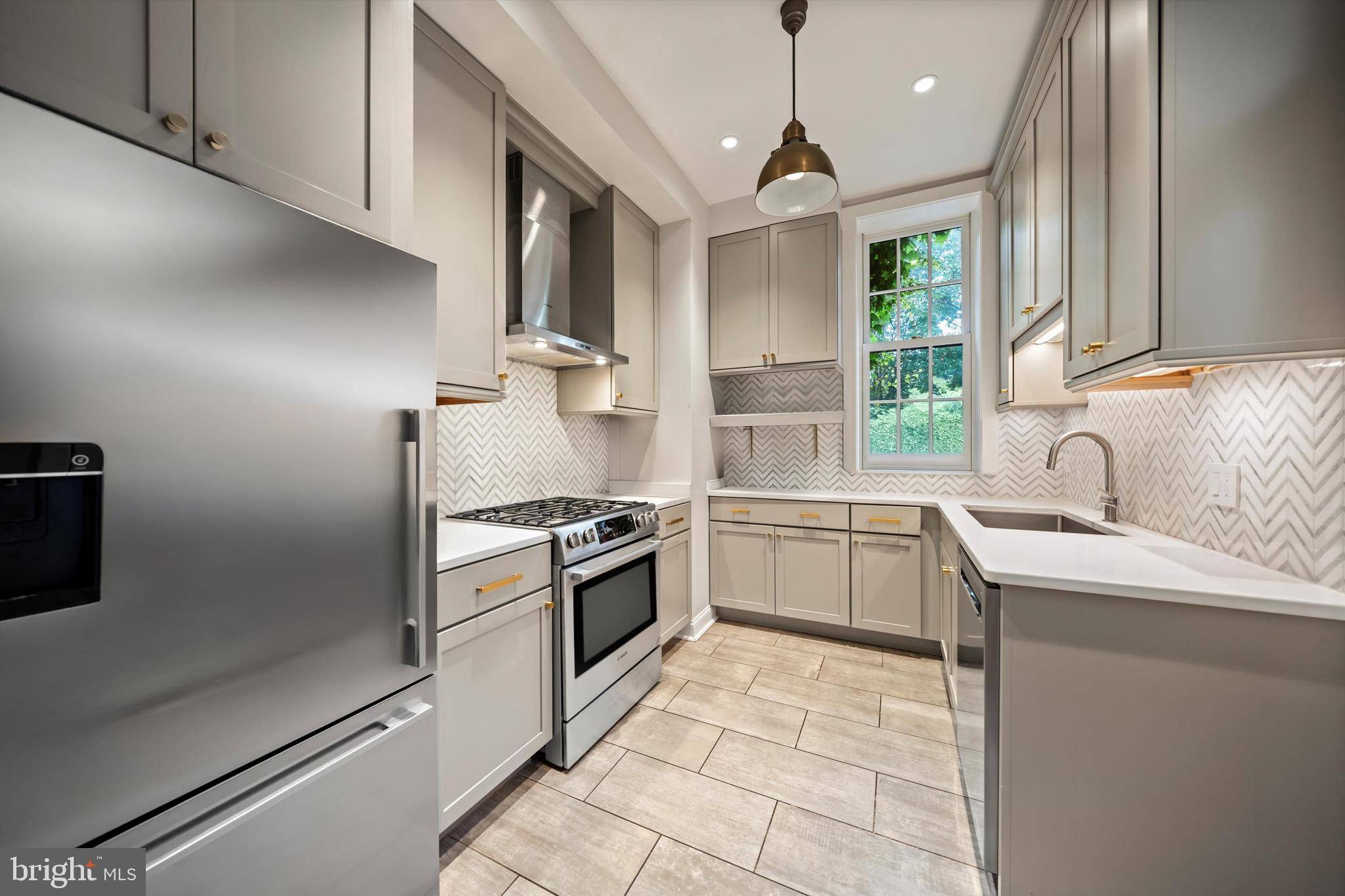 Washington, DC 20002,412 G ST NE