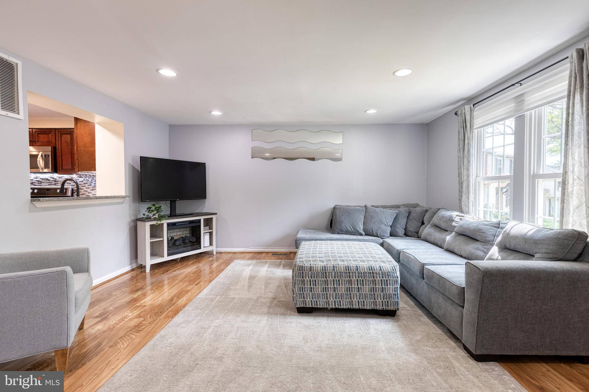 Elkridge, MD 21075,6092 ROCK GLEN DR