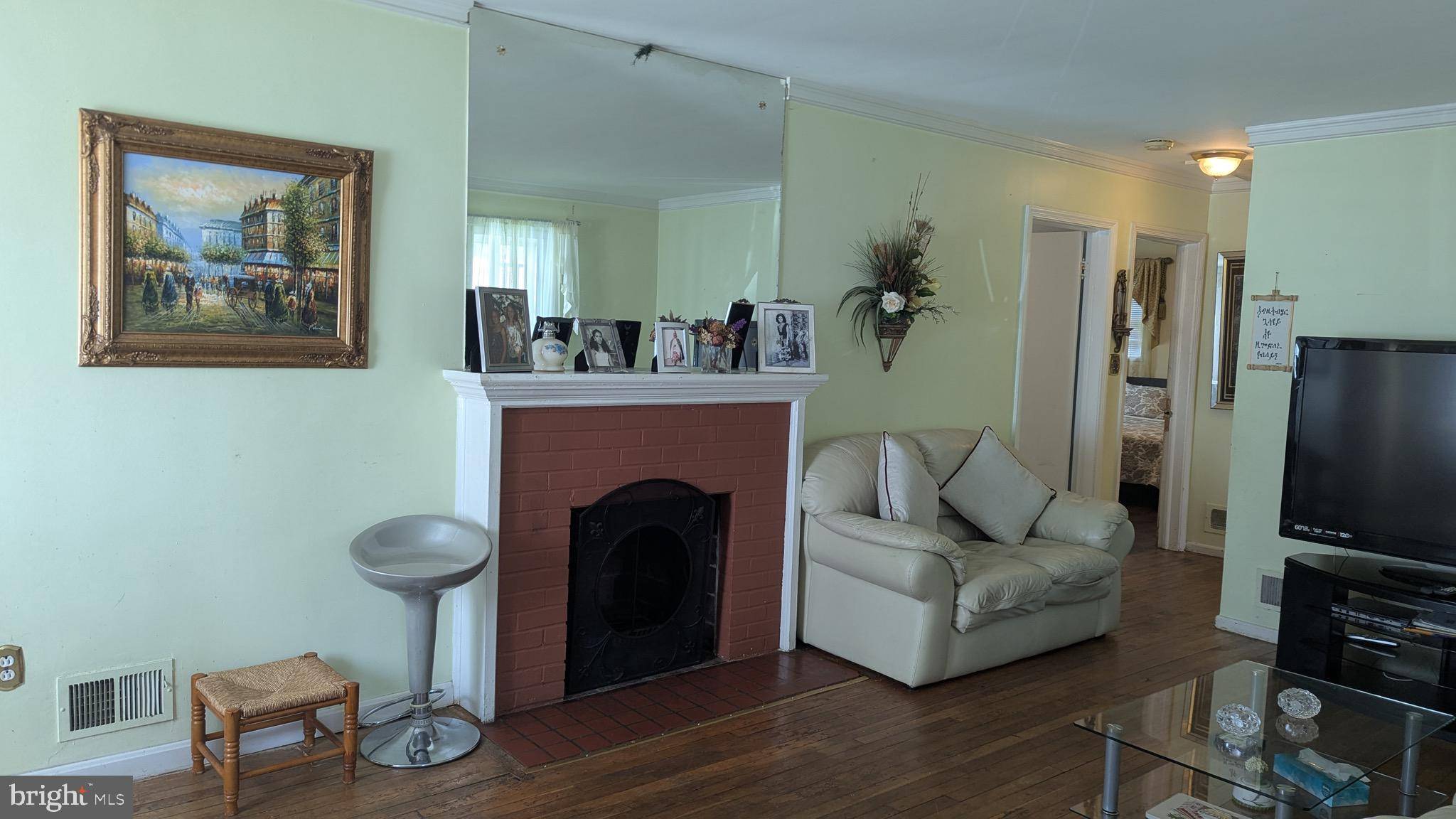 Silver Spring, MD 20903,1611 PARHAM RD