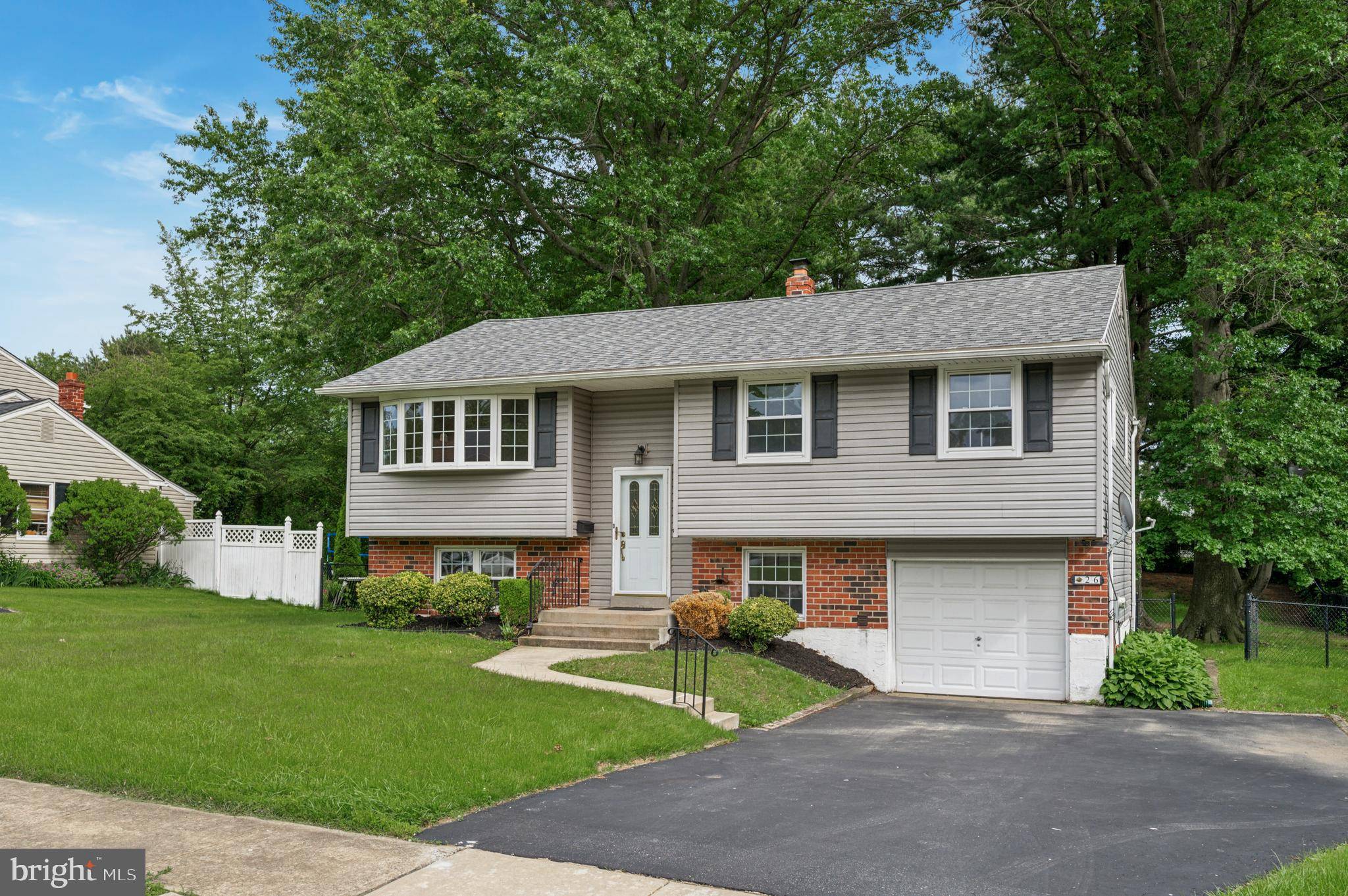 Aston, PA 19014,26 ANVIL RD