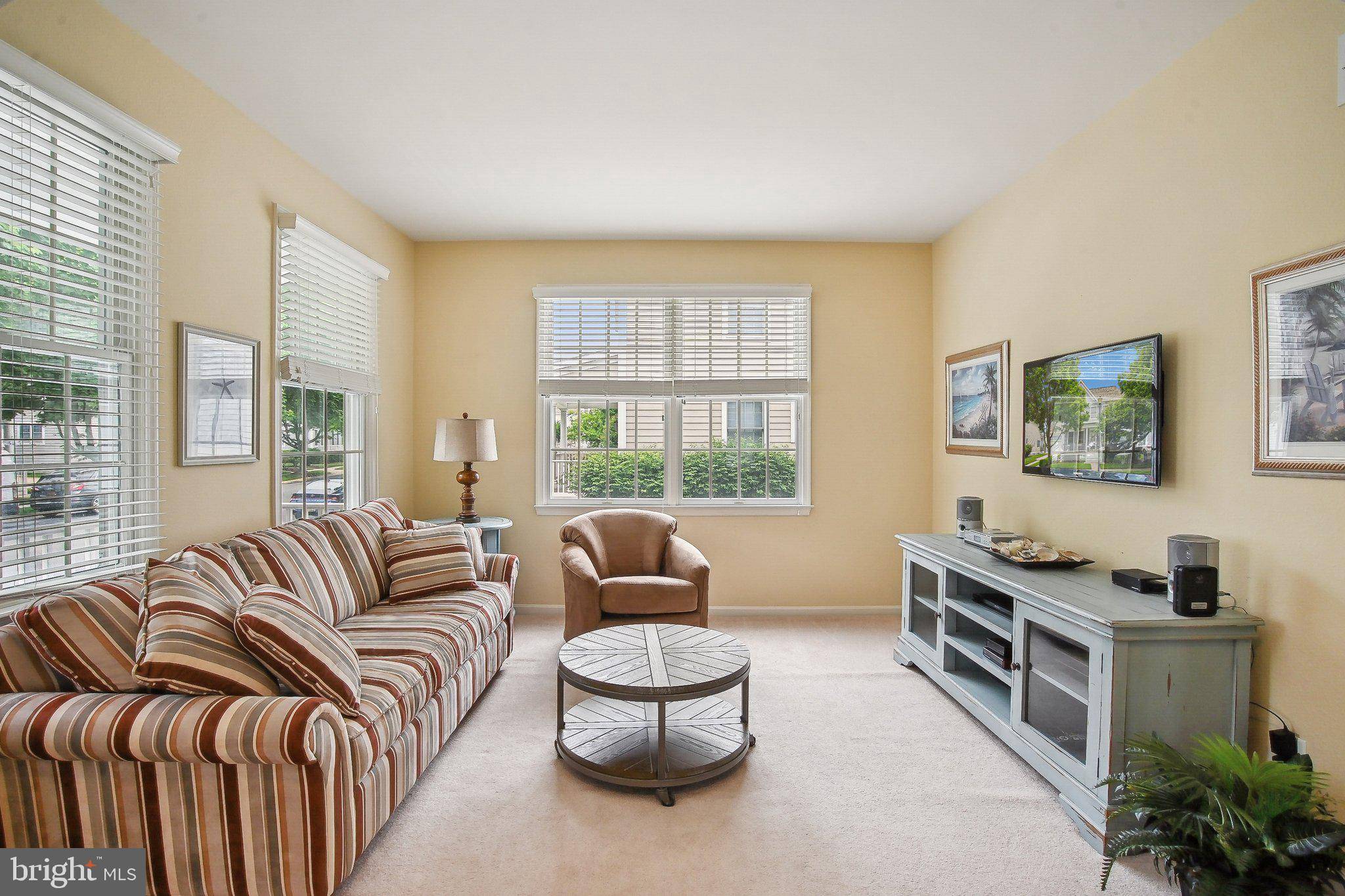 Ocean View, DE 19970,171 OCTOBER GLORY AVE