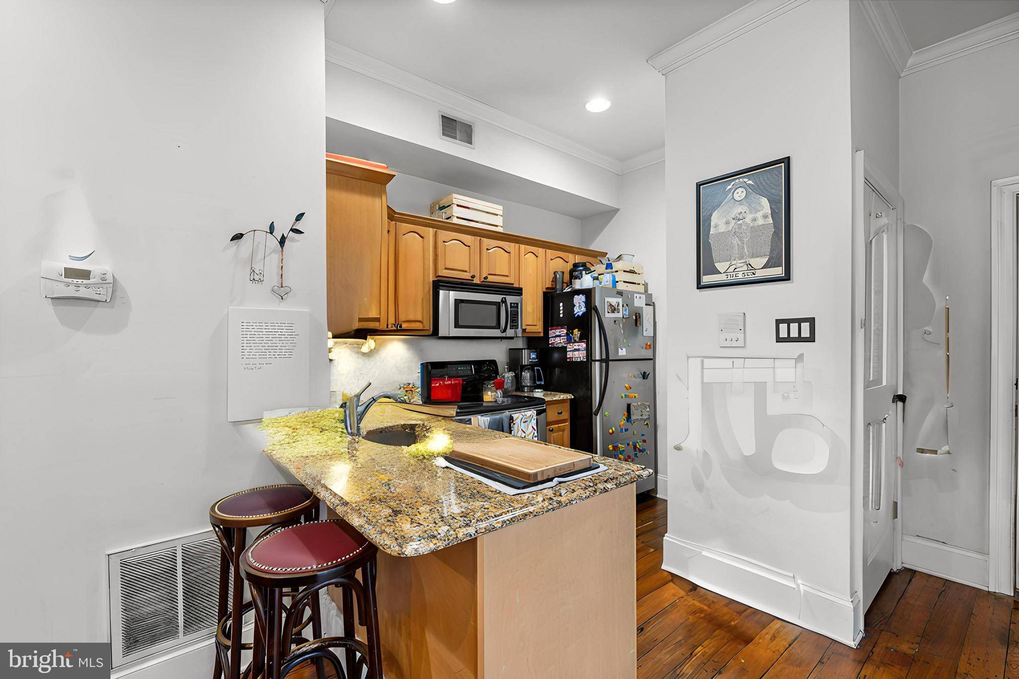 Philadelphia, PA 19103,1708 PINE ST #4