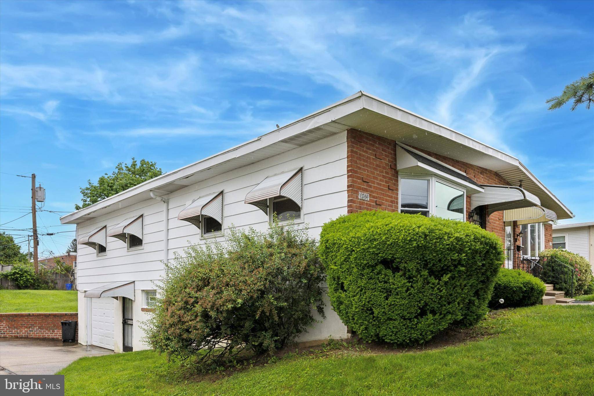 Philadelphia, PA 19115,1069 SURREY RD