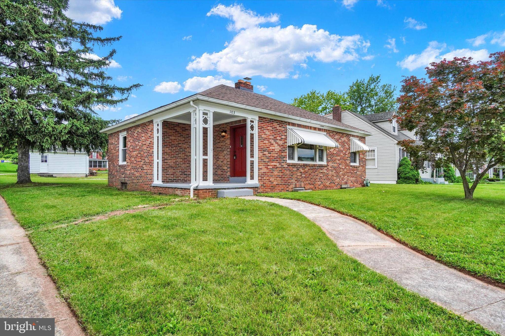 Mount Wolf, PA 17347,103 S 6TH ST