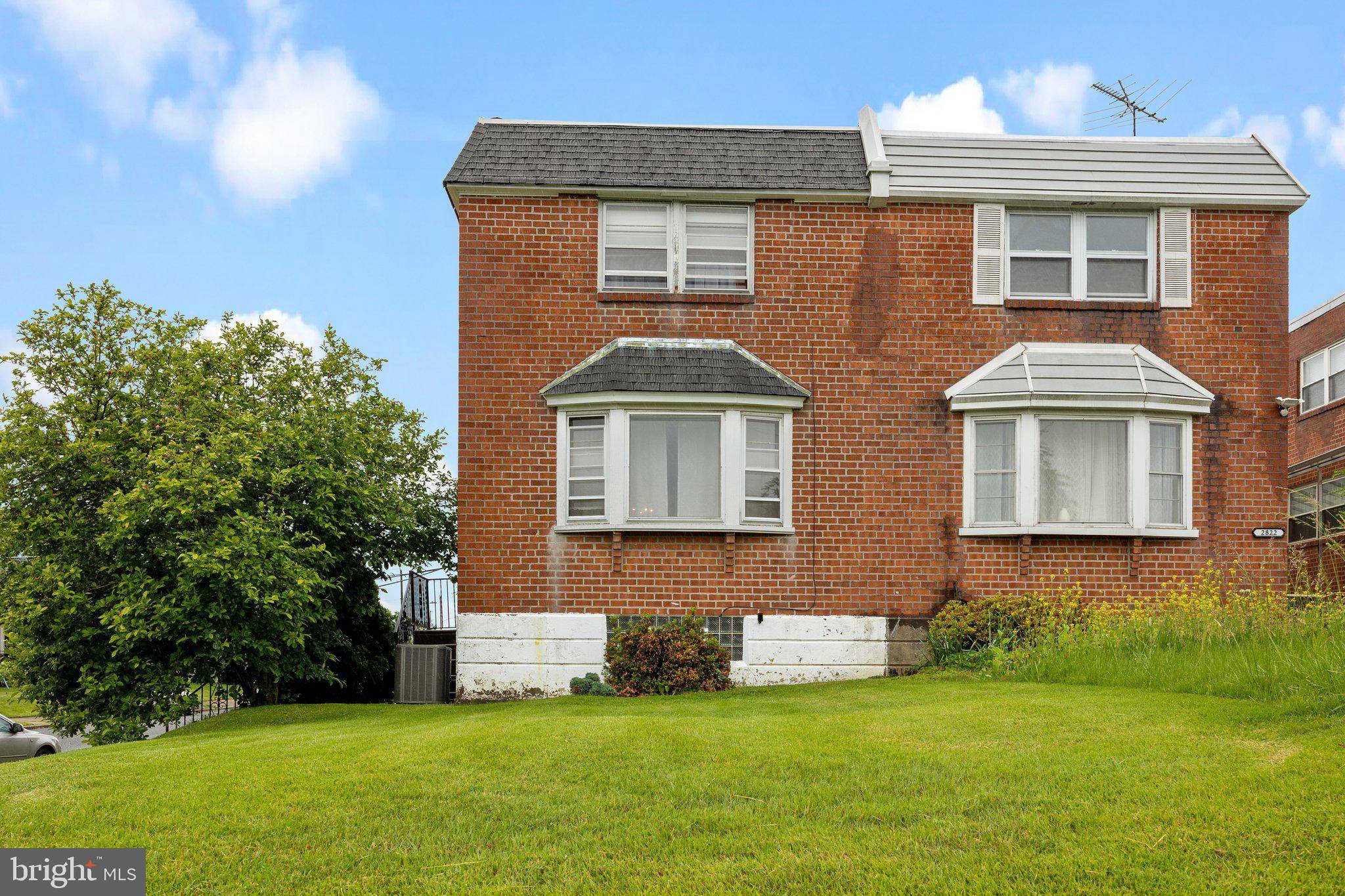 Philadelphia, PA 19152,2824 GUILFORD ST