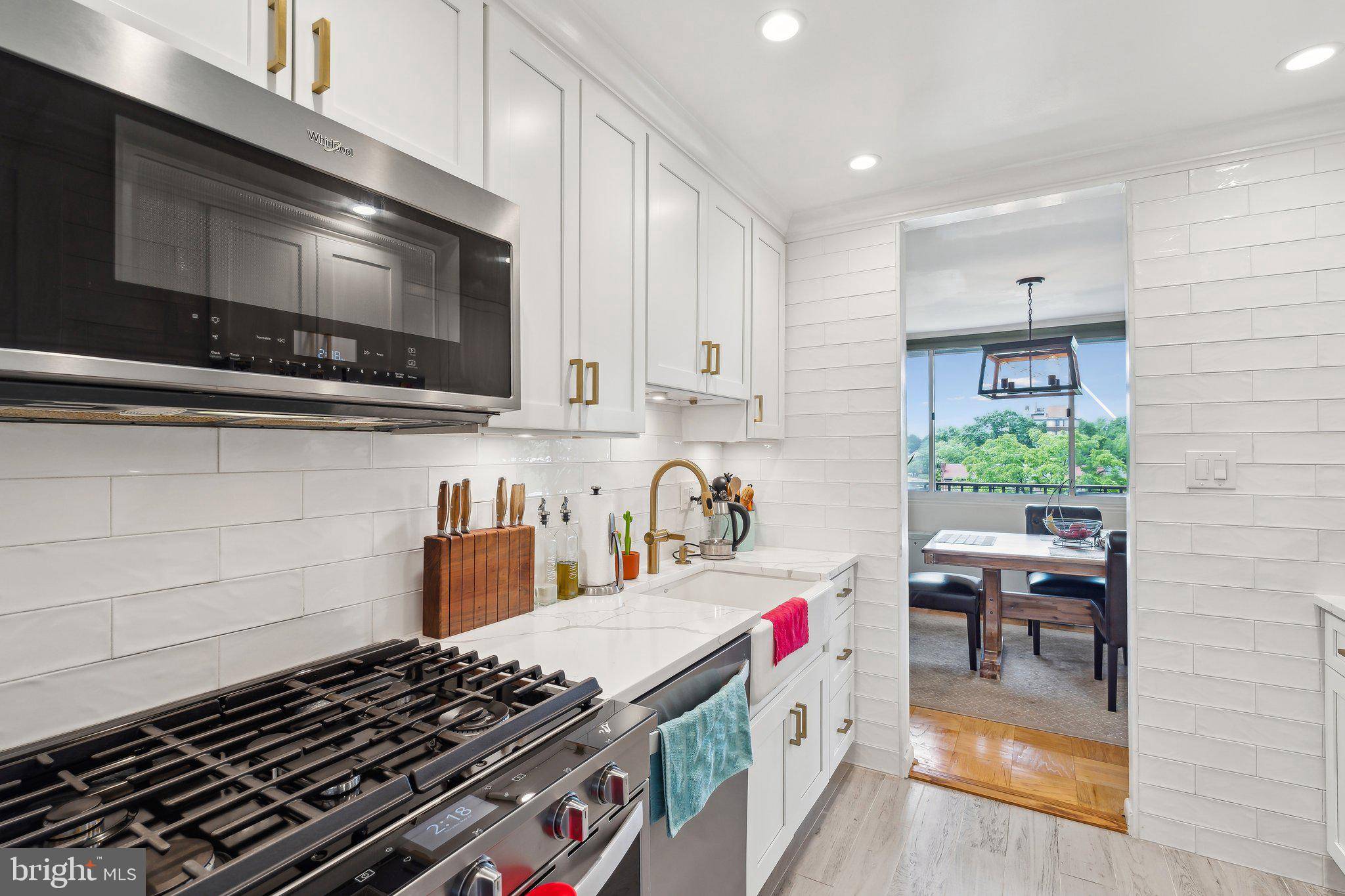 Arlington, VA 22207,4343 CHERRY HILL RD #601
