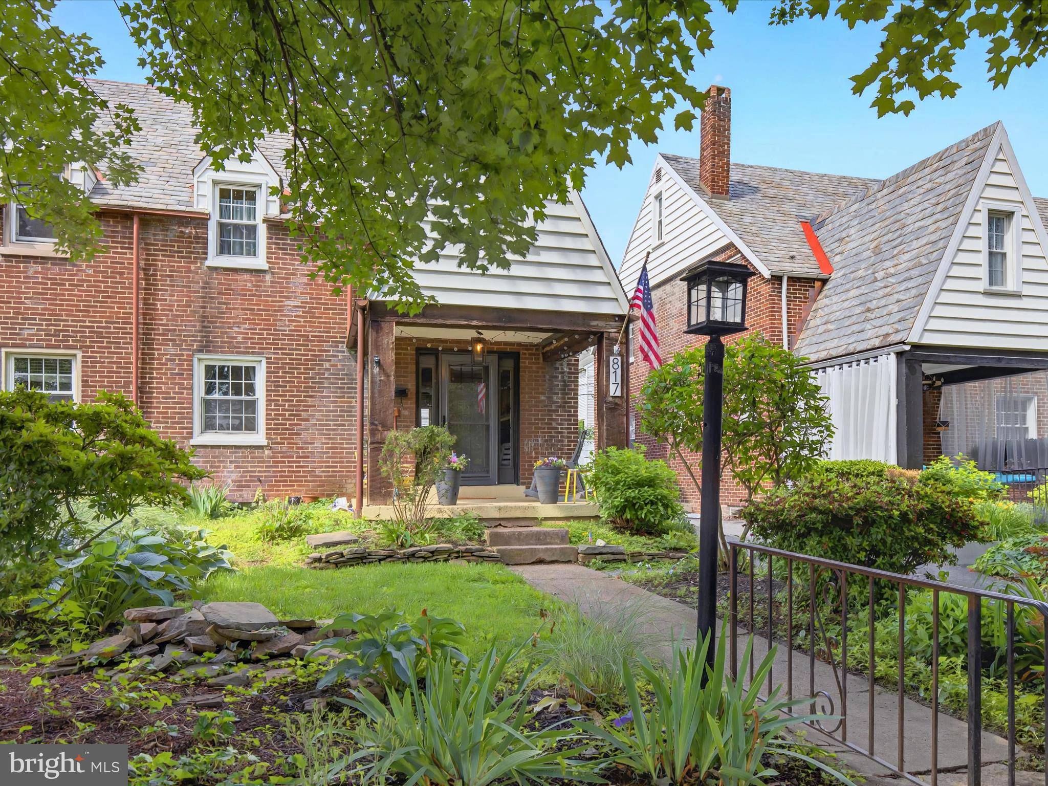 Lancaster, PA 17601,817 HELEN AVE