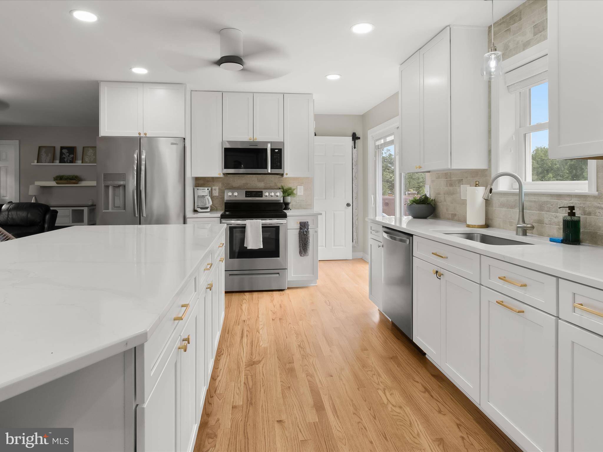 Laurel, MD 20723,8005 CREST RD