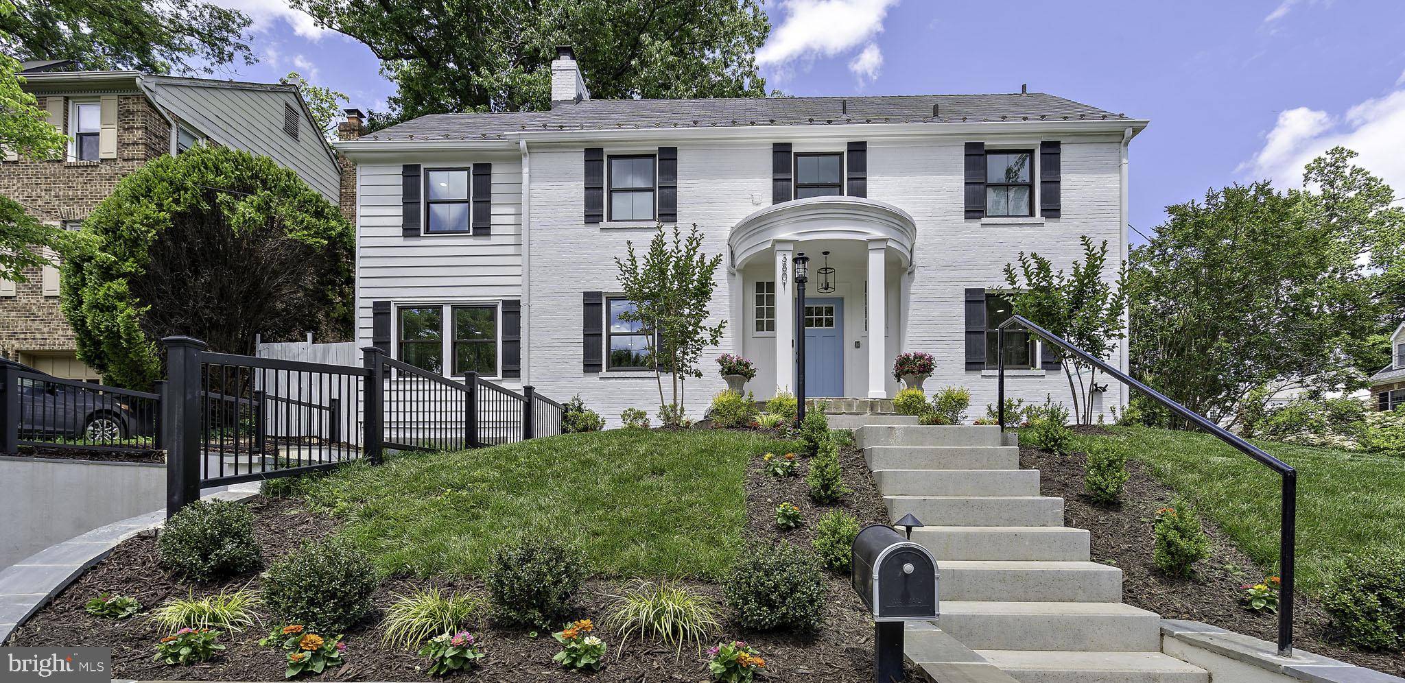 Arlington, VA 22207,3801 LORCOM LN N