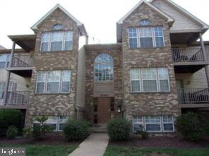 Oxon Hill, MD 20745,2040 ALICE AVE #2040-201