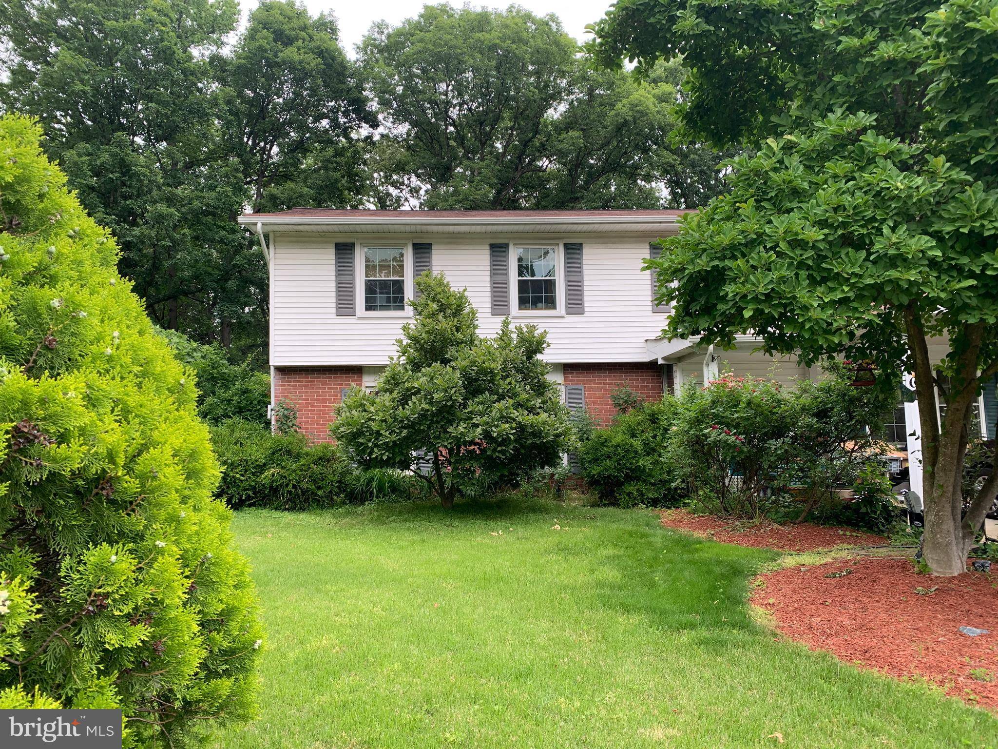 Waldorf, MD 20602,801 OXFORD CT