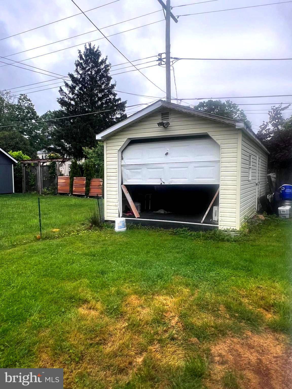 Norristown, PA 19403,198 OXFORD CIR