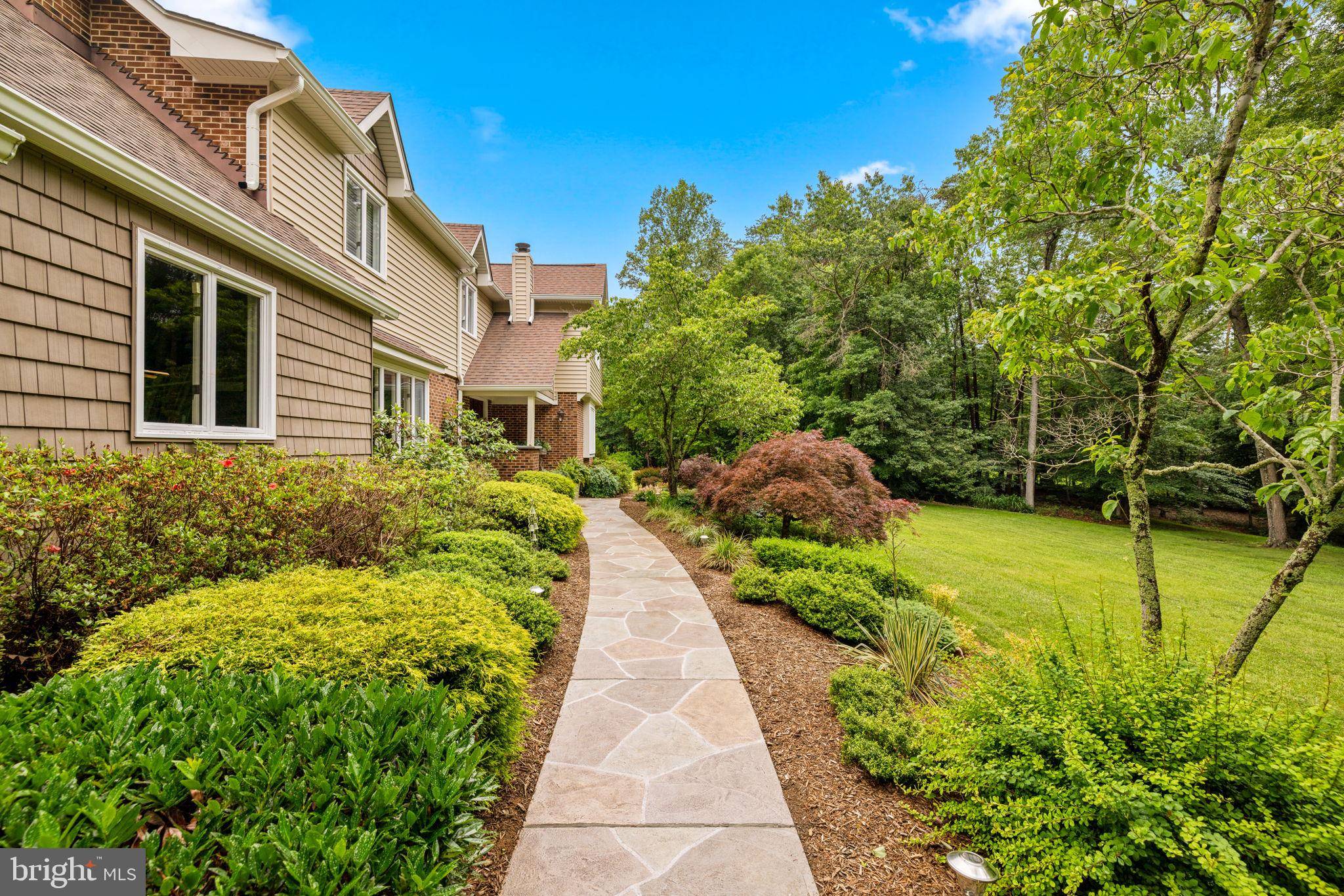 Fairfax Station, VA 22039,7950 WOODLAND HILLS LN