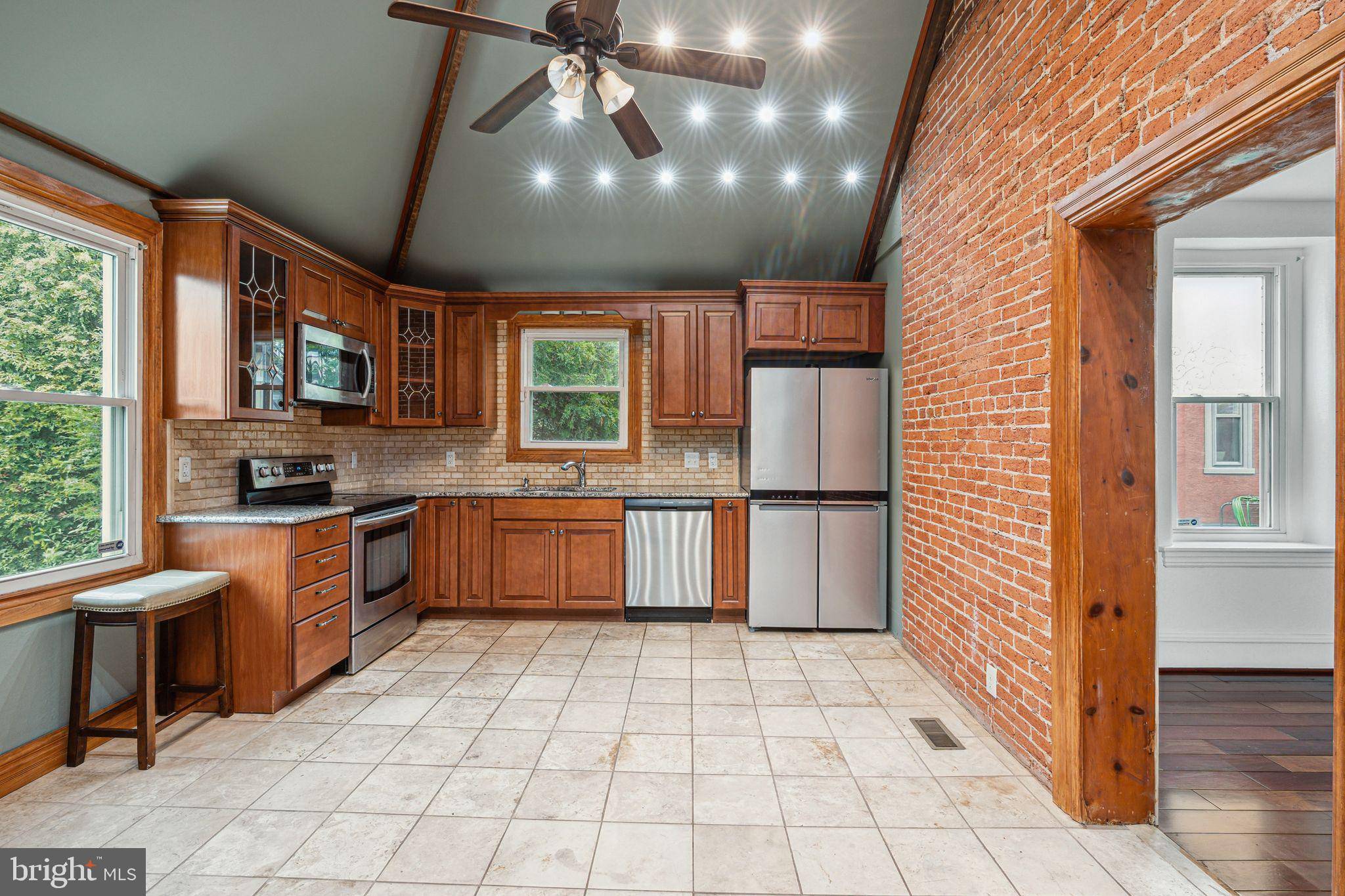Lansdale, PA 19446,20 N RICHARDSON AVE