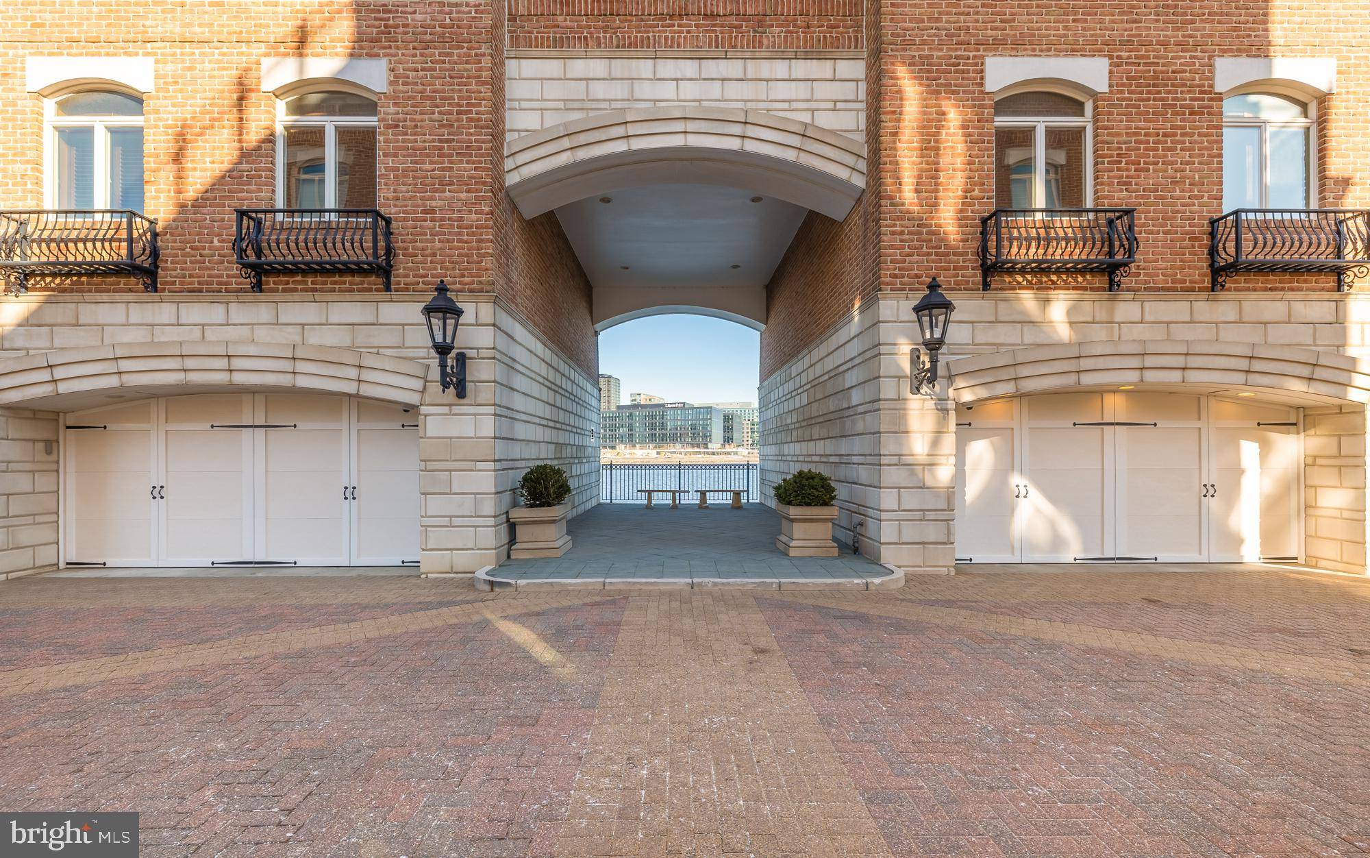 Baltimore, MD 21230,622 PONTE VILLAS N #162/163
