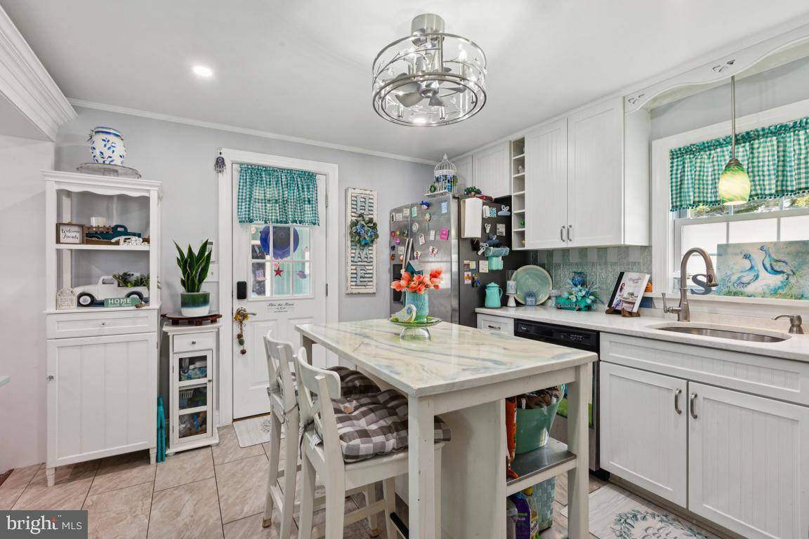 Hamilton Township, NJ 08619,488 FENWOOD AVE