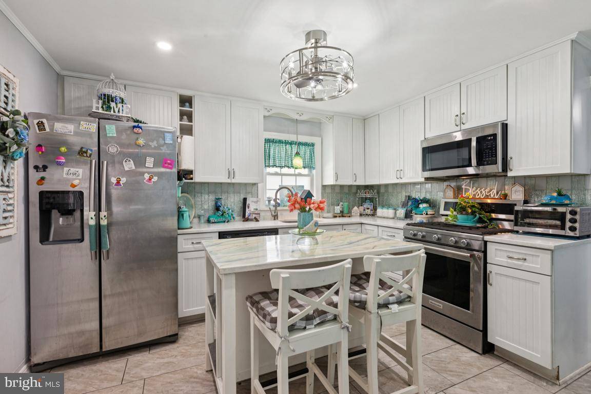 Hamilton Township, NJ 08619,488 FENWOOD AVE