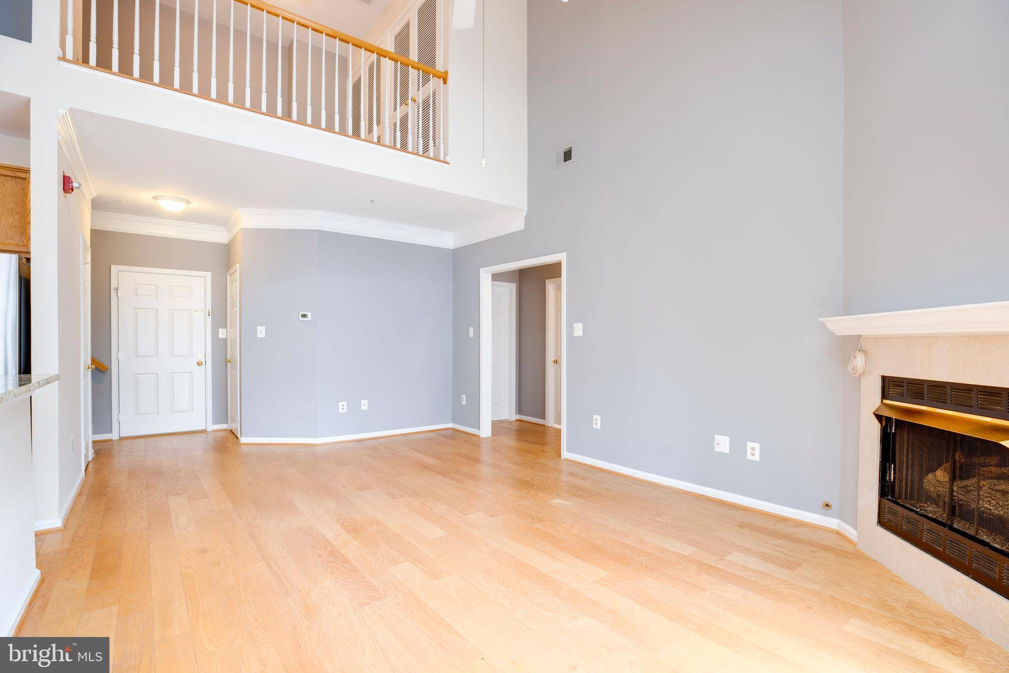 Alexandria, VA 22315,6549 GRANGE LN #401