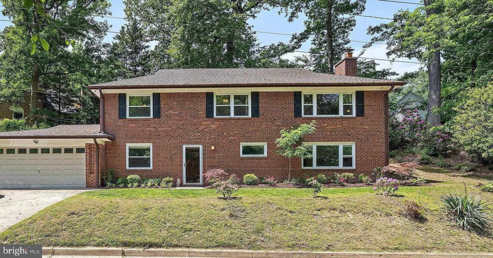 Arlington, VA 22207,2420 N TAYLOR ST