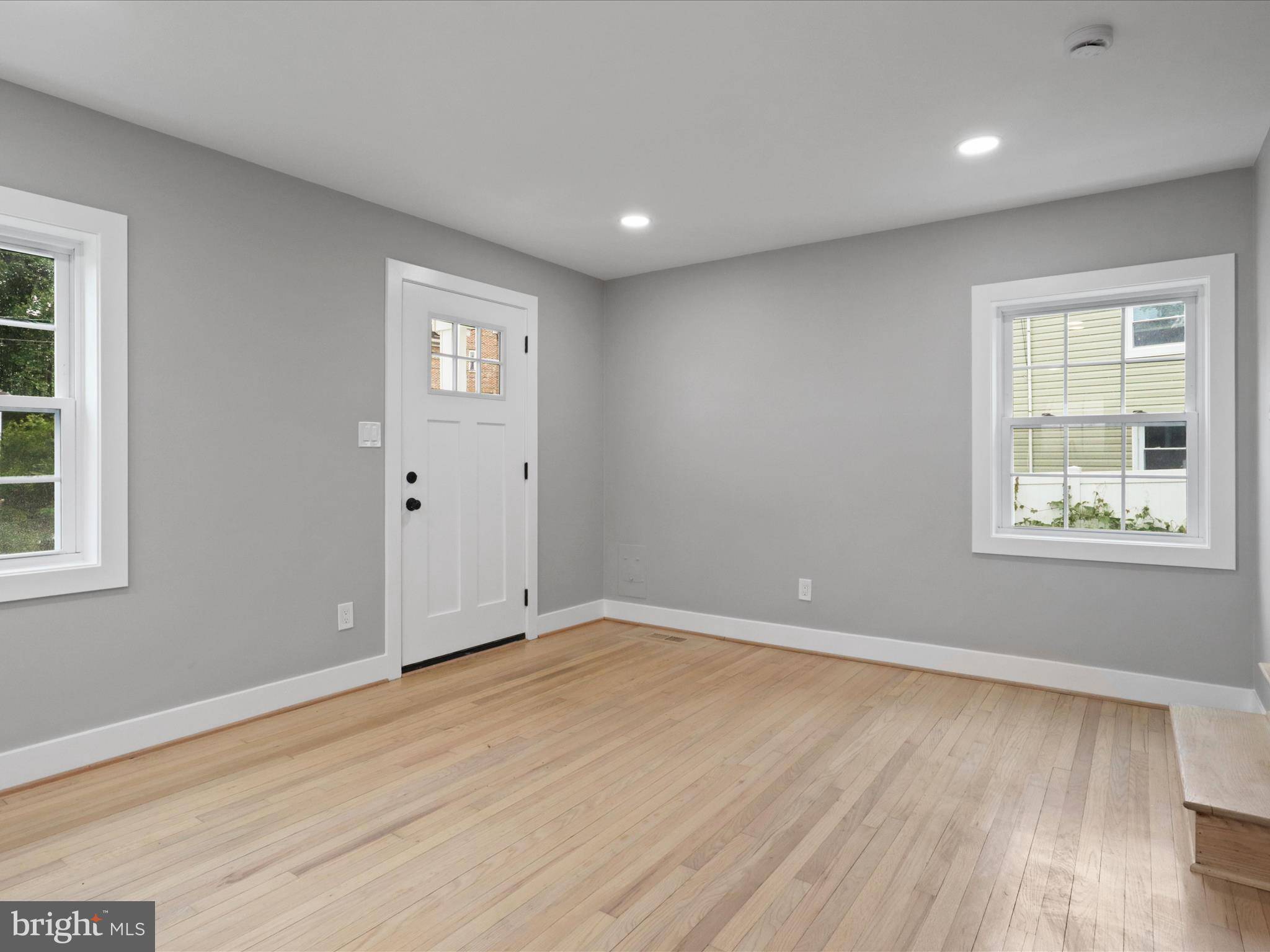 Arlington, VA 22204,5105 11TH ST S