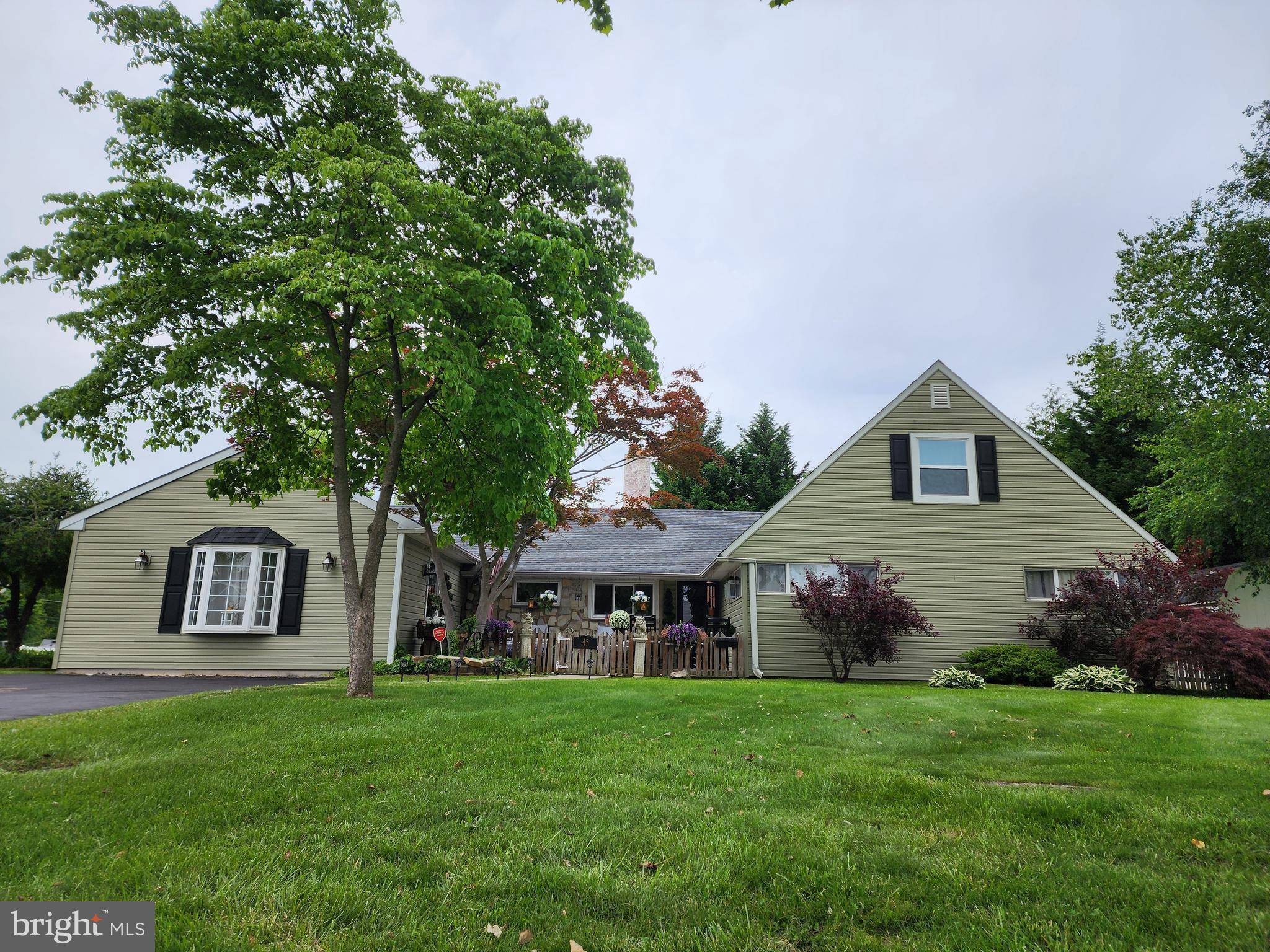 Levittown, PA 19056,45 SHADYWOOD RD