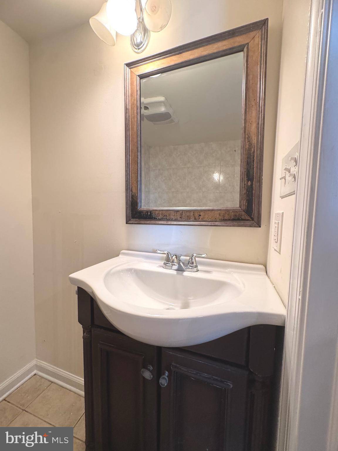 Baltimore, MD 21217,805 BROOKS LN #3