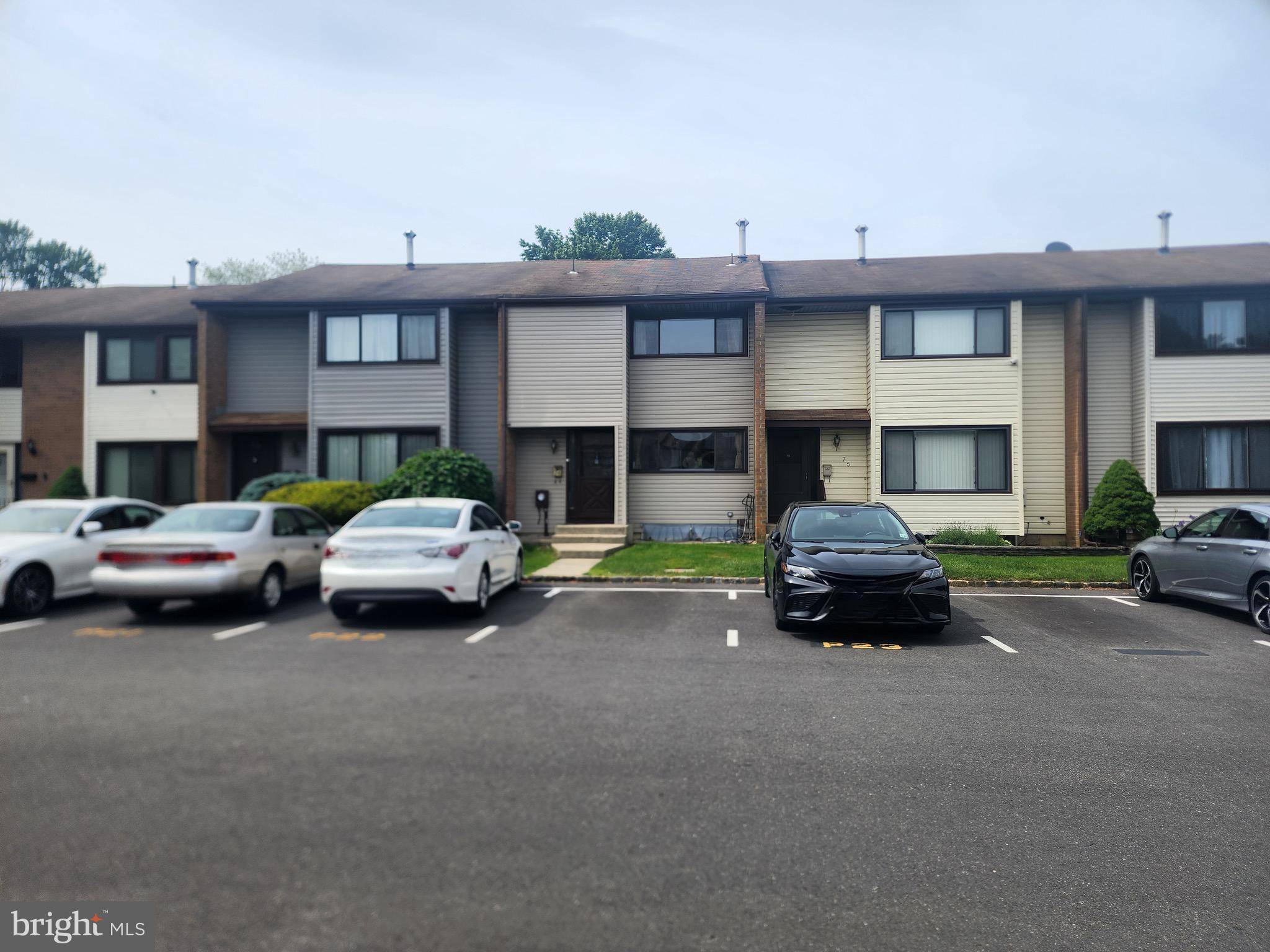 Hightstown, NJ 08520,74 PROBASCO RD