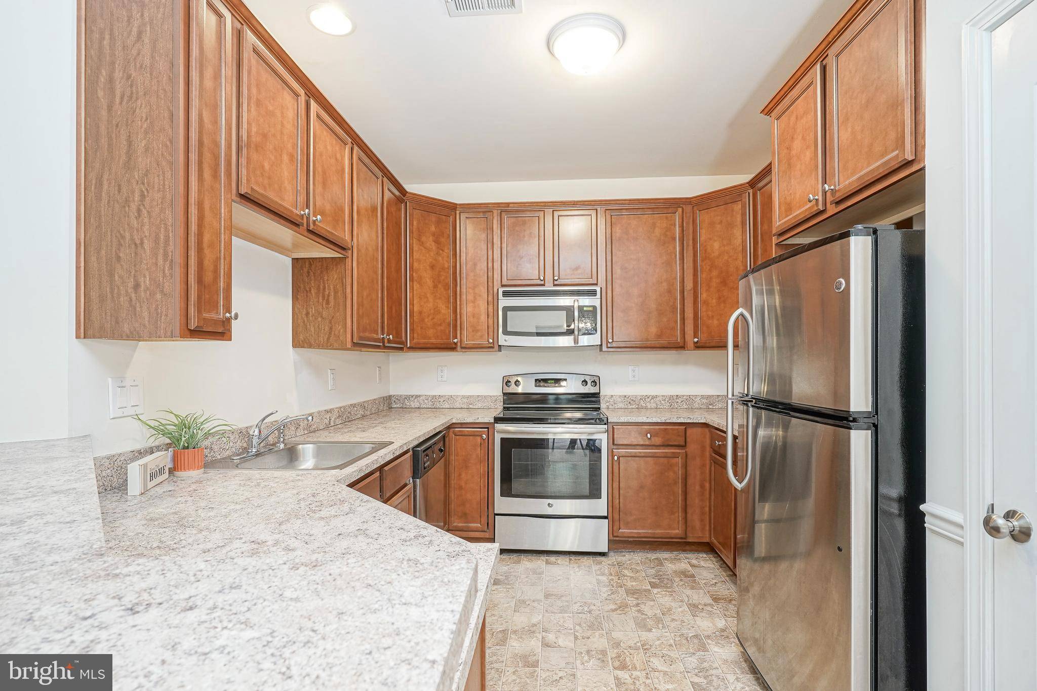 Williamstown, NJ 08094,601 VAN GOGH CT