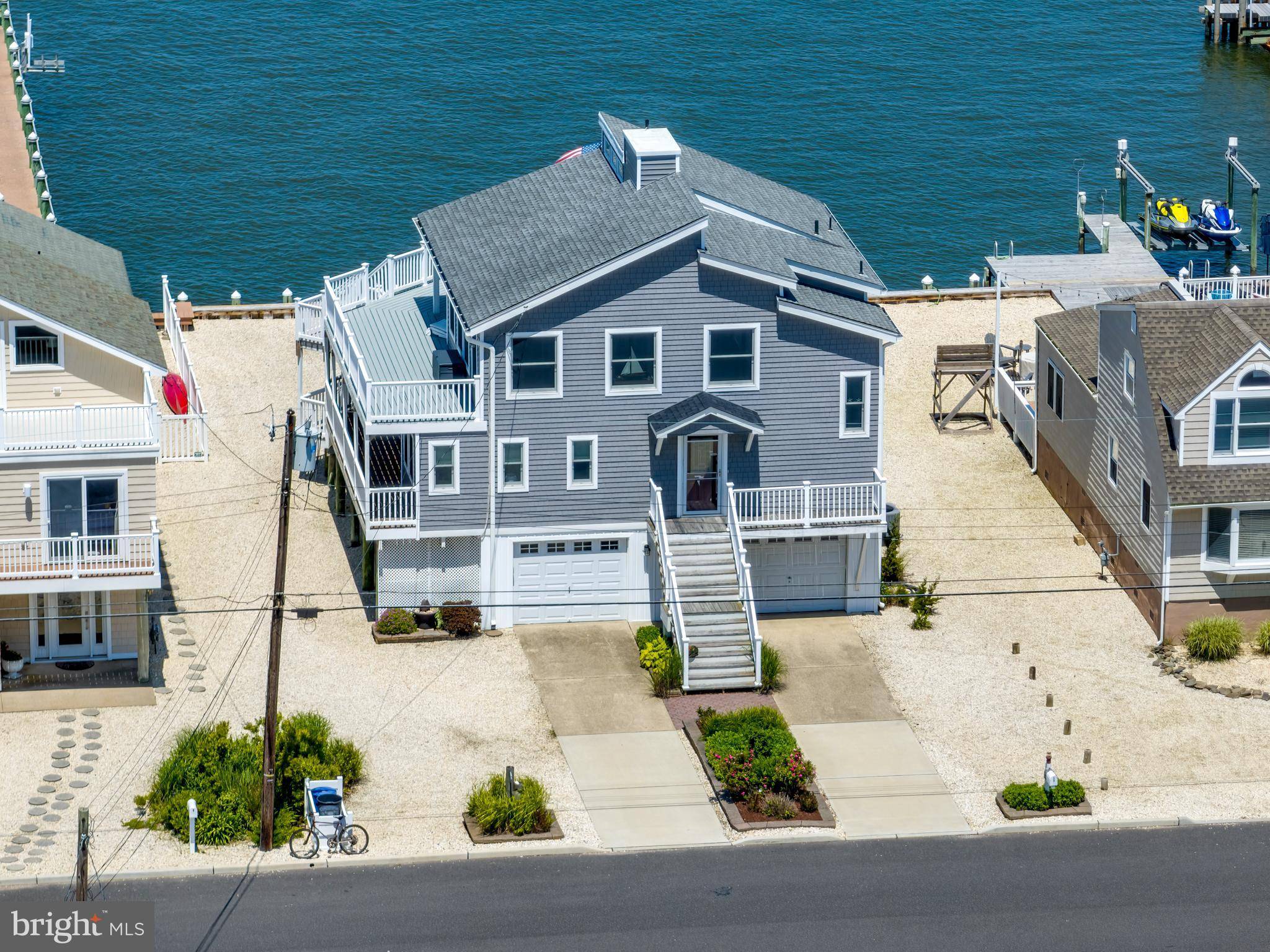 Surf City, NJ 08008,423 N 4TH ST